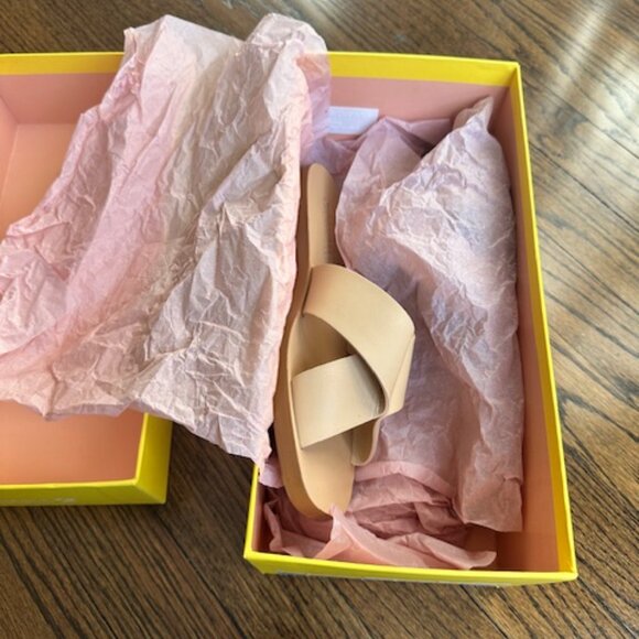 Mercedes Castillo Slide Sandal, Size: 7.5 - Picture 8 of 9